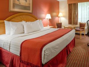 Best Western Center Inn Вирджиния Бийч Стая снимка